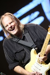 Walter Trout &amp; Band 13