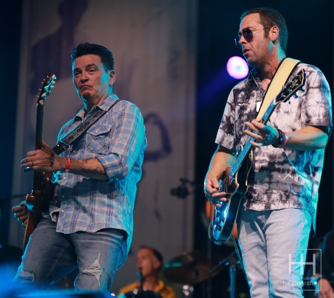 Blood Brothers Feat Mike Zito & Albert Castiglia &  Band 15.jpg